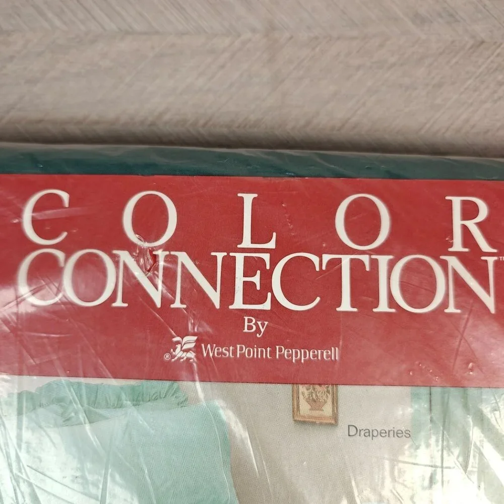 Vintage King Flat Sheet West Point Pepperell No-Iron Percale Cotton Blend